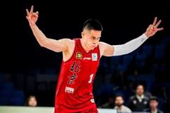 陳盈駿關(guān)鍵時(shí)刻挺身而出，6記三分球轟出23分4板2助2斷