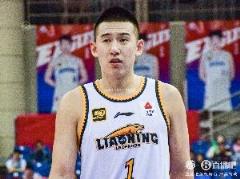 付豪替補登場17分鐘表現(xiàn)低迷 正負值-18難掩球隊困境