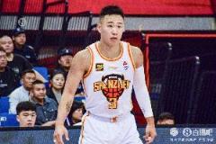 賀希寧假期結(jié)束后已赴洛杉磯開(kāi)始訓(xùn)練