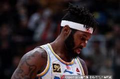 核心小外21分鐘4次出手零得分，比賽失控暴露問題