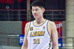 游刃有余！胡金秋高效輸出15分5板2帽 正負(fù)值+24