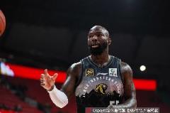 瓊斯自薦加盟！瓊斯：來簽下我吧，我們的目標(biāo)是一致的