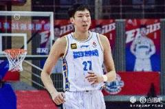 周琦高效空砍31分10板2助1帽，三分2中2助力球隊取勝