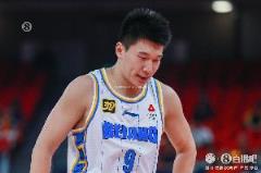 雷蒙9投4中貢獻(xiàn)11分2籃板2助攻1搶斷 正負(fù)值-11