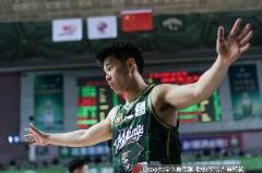 趙探長(zhǎng)：林葳、偰李永煒、于米提將出席今年阿迪達(dá)斯歐洲訓(xùn)練營(yíng)