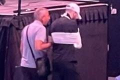 阿拉基不滿許鐘豪防守動(dòng)作摔球離場(chǎng)