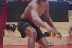 對得起勇士給的每一分錢！巴特勒中國行期間也不忘每天訓練