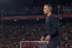 費(fèi)內(nèi)巴切遭絕殺！哈迪-穆薩補(bǔ)時頭球破門！范佩西怒吼揮拳慶祝！