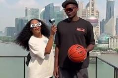 這家庭地位！華子游黃浦江時女友舉風扇幫降溫，還直言：我能游過去