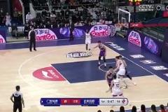 如今廣東球迷大喜！重溫下崔永熙此前名場面：單臂炸裂隔扣鄒雨辰