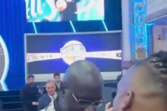 之前都是演的嗎霍華德和奧尼爾相互擁抱“化解恩怨”