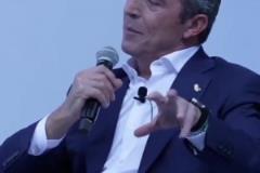 費內(nèi)巴切主席談解雇穆帥：他的戰(zhàn)術(shù)太注重防守，無法讓球隊進(jìn)步