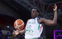 未來國家隊主力？薩利烏-尼昂場均17.8分鐘貢獻(xiàn)10.2分4.6板0.6斷