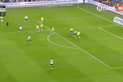 小蜘蛛閃擊巴西！馬基尼奧斯和穆里略目送阿爾瓦雷斯破門??