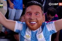 大馬丁在禁區(qū)內(nèi)嘲諷性顛球你小子真的很會(huì)嘲諷對(duì)手啊！