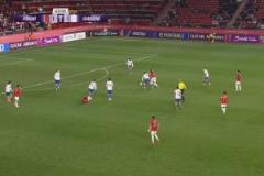 技術(shù)短板??昔日亞冠賽場(chǎng)，王大雷也曾黃油手