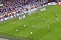 單干！維尼修斯邊路爆破+人球分過，可惜球趟大了