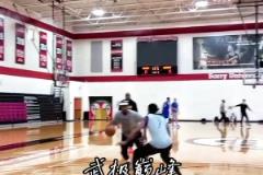 字母哥防你你敢跳嗎！回答我！