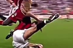 球迷：男孩喜歡梅羅，而男人喜歡馬爾蒂尼！