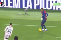 錯失良機！亞馬爾送絕佳妙傳！費蘭插上單刀打門被撲出！