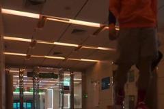 泰山隊(duì)球員謝文能跟隨球隊(duì)重返家鄉(xiāng)，受到了當(dāng)?shù)厍蛎缘臒崆闅g迎