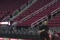 全是下飯操作美媒曬出A-史密斯在體育方面的炸裂高光集錦