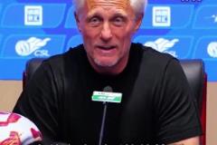 云南玉昆主帥質(zhì)疑為什么奧斯卡沒(méi)有完成歸化：國(guó)足需要他