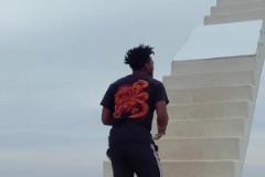 真愛粉！甲亢哥爬上中國(guó)天梯頂端，嚇尿的同時(shí)大喊：C羅更好