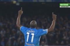 那不勒斯搶斷成功！盧卡庫(kù)禁區(qū)內(nèi)轉(zhuǎn)身抽射破門(mén)！