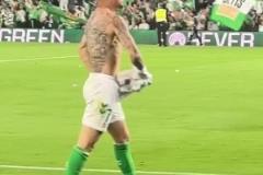 貝蒂斯塞維利亞德比取勝！安東尼賽后脫衣怒吼慶祝！