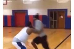 名場面！KD：你這樣顯得我很呆！