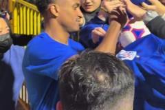 成就達成！吳曦已經(jīng)累計為申花出戰(zhàn)200場比賽！