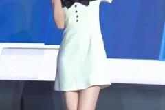 老詹 賽前擁抱足球名宿 貝克漢姆！