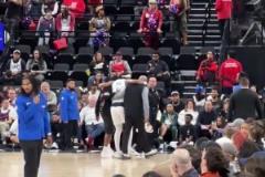 獨(dú)行俠這賽季被詛咒了？濃眉和加福德剛復(fù)出，哈迪又受傷了！