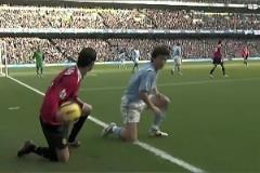 中國足壇留洋最成功之人！曼市德比孫繼海背身卡位防住C羅！