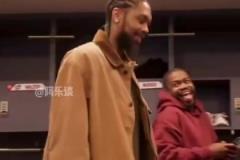 先破個記錄！謝德調(diào)侃鶯歌：猛龍隊史首位穿休斯頓大學(xué)球衣的球員