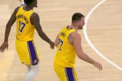 湖人連續(xù)吃T！東契奇抱怨判罰被2T驅逐彪哥貼臉怒吼也吃T