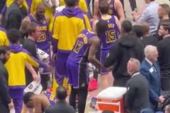 今天的頭號主角！東契奇拿了45分下場后，湖人替補席一片歡呼！