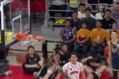 太橫了徐杰靈光一閃擊地妙傳 莫蘭德單臂炸裂隔扣王哲林?。? title=