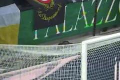 看似爆大冷，實則漢堡拿捏！布倫瑞克拿下保級3分瘋狂慶祝