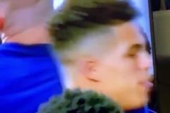 不是哥們？你這眼神我很難讀得懂啊....