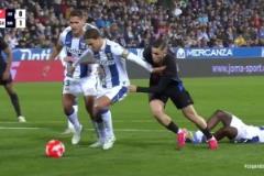 太可惜了！費爾明停球連續(xù)戲耍過人打偏！進了就是生涯最佳！