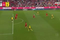 拜仁丟球！金玟哉防守低級失誤！拜爾頭槌打破僵局！