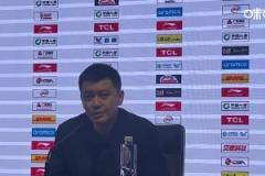 楊鳴：對隊員有信心！系列賽第一場，即便輸了，我們也能翻過來！