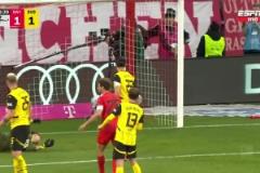 拜仁扳平比分！穆勒禁區(qū)內回敲助攻！格雷羅兜射破門弒舊主！