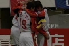 小伙伴們有沒有在泉城廣場大屏看球的經(jīng)歷？