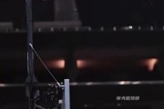 背后視角欣賞布克撥球動(dòng)作...