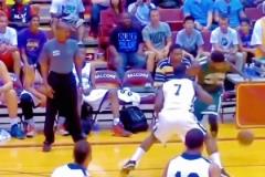 回溯青春！大學(xué)歐文的籃球絲滑秀 家人們來看看大學(xué)時(shí)期的歐文！