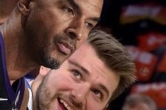 又一幅世界名畫！美國網(wǎng)友惡搞東契奇發(fā)INS：嘲笑的看著Nico