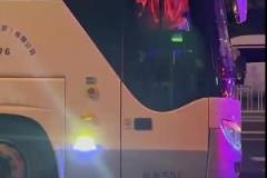 不理智！國安球迷罵王大雷：從國家隊給我滾！王大雷怒了隔窗對罵